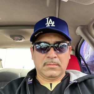 Meet your Posher, Ramiro